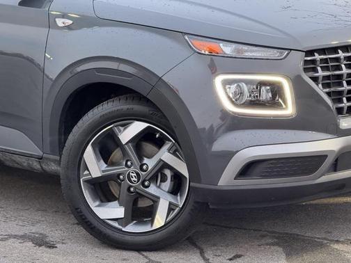 2024 Hyundai VENUE Limited