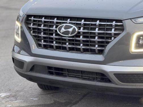 2024 Hyundai VENUE Limited