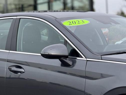 2023 Hyundai SONATA SE