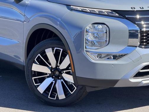 2025 Mitsubishi Outlander SE 2.5 2WD