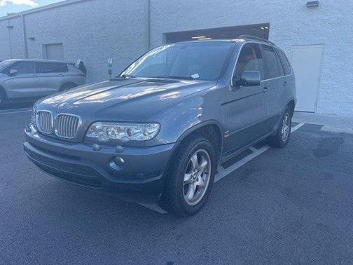 2003 BMW X5 4.4i