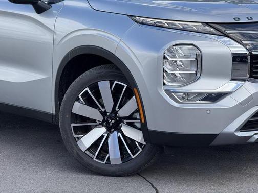 2025 Mitsubishi Outlander SE 2.5 2WD