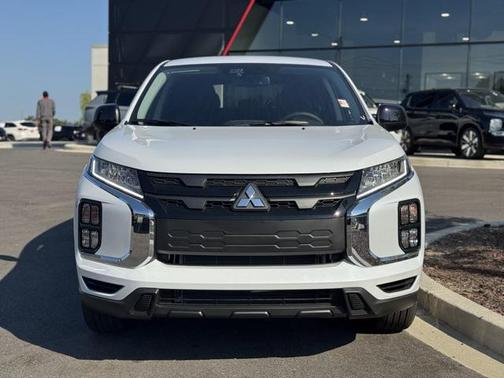 2025 Mitsubishi Outlander Sport 2.0 LE