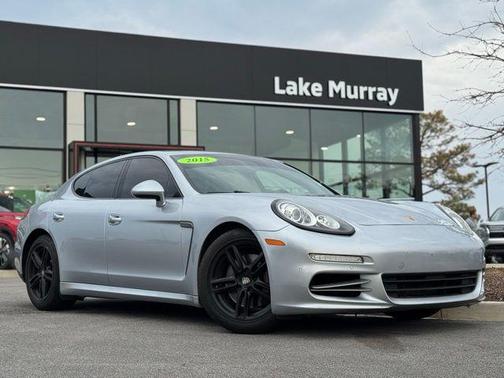 2015 Porsche Panamera 4