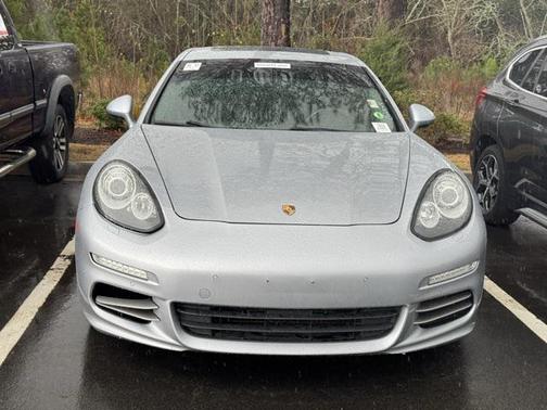 2015 Porsche Panamera 4