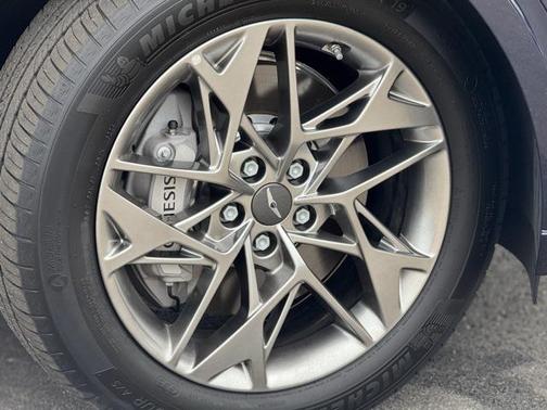 2025 Genesis GV70 2.5T AWD