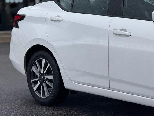 2022 Nissan Versa 1.6 SV