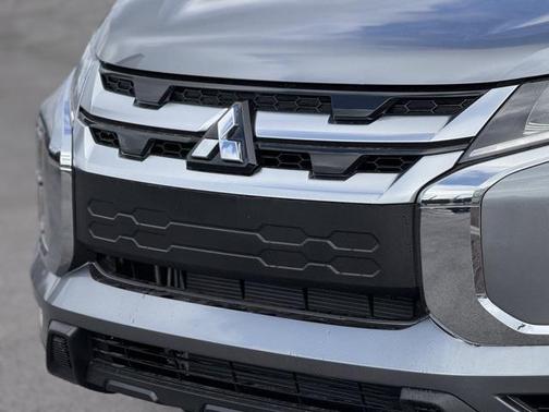 2025 Mitsubishi Outlander Sport SE