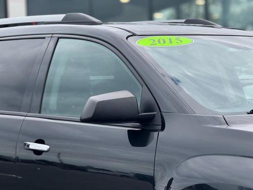 2015 GMC Acadia SLE-2