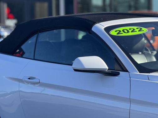 2022 Ford Mustang EcoBoost Premium