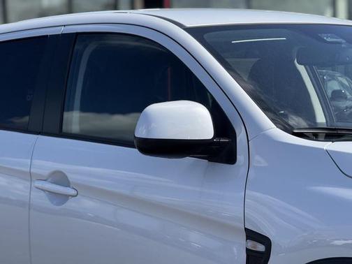 2025 Mitsubishi Outlander Sport 2.0 ES