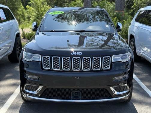 2019 Jeep Grand Cherokee Summit