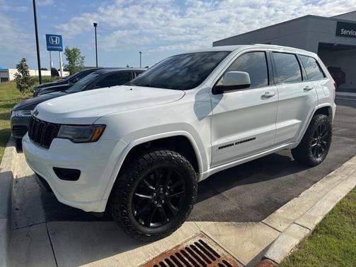 2021 Jeep Grand Cherokee Laredo