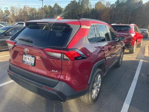 2023 Toyota RAV4 XLE Premium