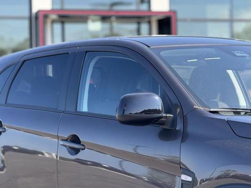 2025 Mitsubishi Outlander Sport 2.0 LE