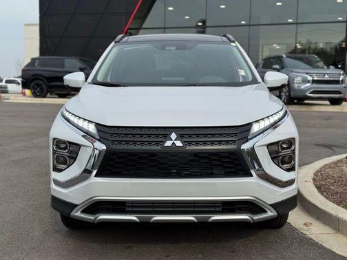 White Diamond 2026 Mitsubishi Eclipse Cross SE