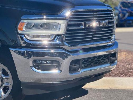 2021 RAM 2500 Laramie Crew Cab 4x4 6'4' Box