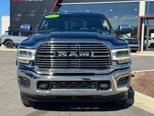 2021 RAM 2500 Laramie Crew Cab 4x4 6'4' Box