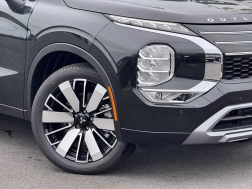 2025 Mitsubishi Outlander PLATINUM EDITION 2.5 S-AWC