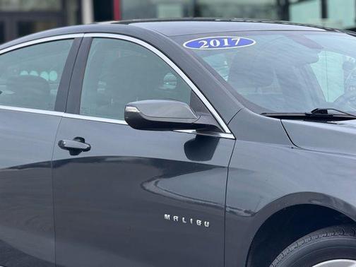 2017 Chevrolet Malibu 1LT