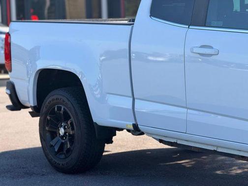 Summit White 2020 Chevrolet Colorado LT