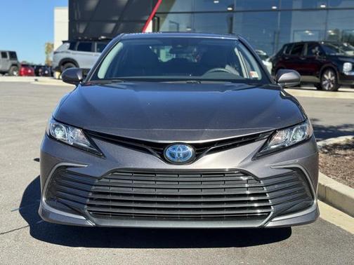 2024 Toyota Camry Hybrid LE