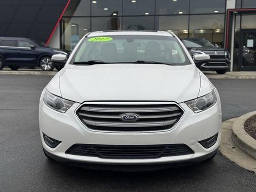 2017 Ford Taurus SEL