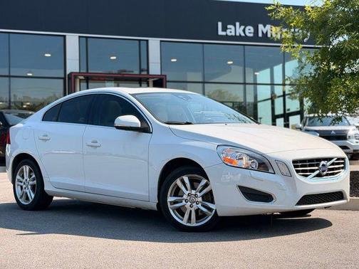 Ice White 2013 Volvo S60 T5