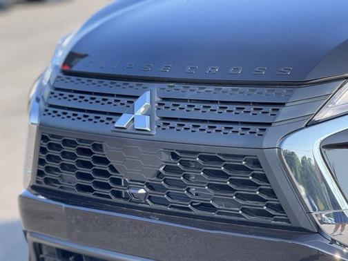 2025 Mitsubishi Eclipse Cross LE