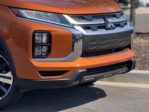 2025 Mitsubishi Outlander Sport SE