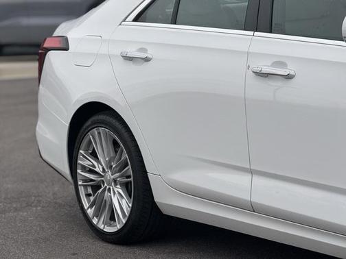 2024 Cadillac CT4 Premium Luxury