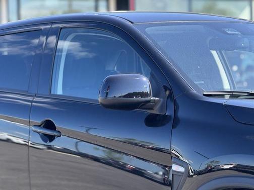 2025 Mitsubishi Outlander Sport 2.0 LE