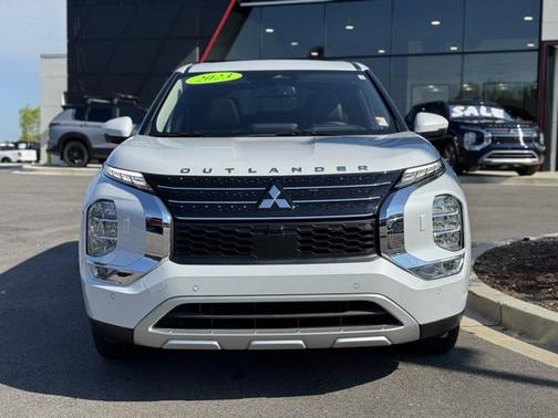 2023 Mitsubishi Outlander PHEV SE S-AWC