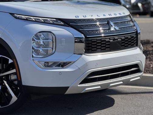 2023 Mitsubishi Outlander PHEV SE S-AWC