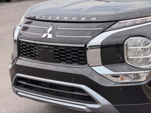 Black Diamond 2026 Mitsubishi Outlander SE
