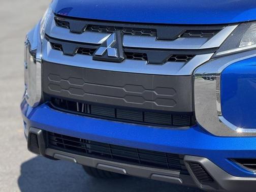 2025 Mitsubishi Outlander Sport SE