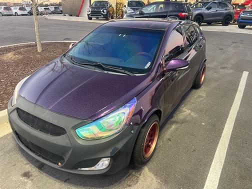 2012 Hyundai Accent SE