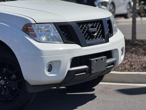 2020 Nissan Frontier SV