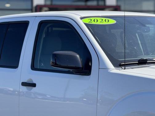 2020 Nissan Frontier SV