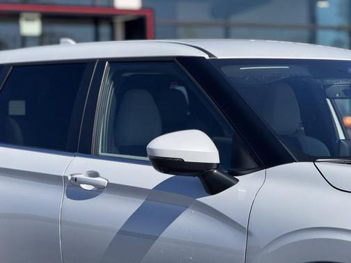 2025 Mitsubishi Outlander SE 2.5 S-AWC