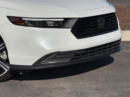 2023 Honda Accord Hybrid Base