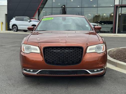 2021 Chrysler 300 Touring