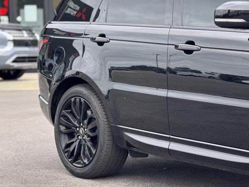 2021 Land Rover Range Rover Sport HSE Silver Edition