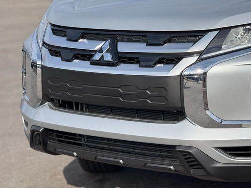 Alloy Silver Metallic 2026 Mitsubishi Outlander Sport SE