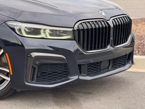 2021 BMW 750 i xDrive