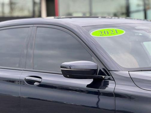 2021 BMW 750 i xDrive