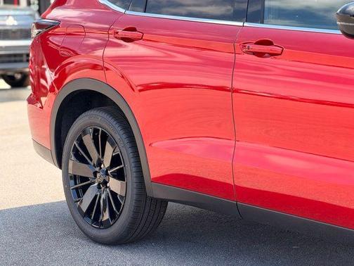 Red Diamond 2026 Mitsubishi Outlander LE