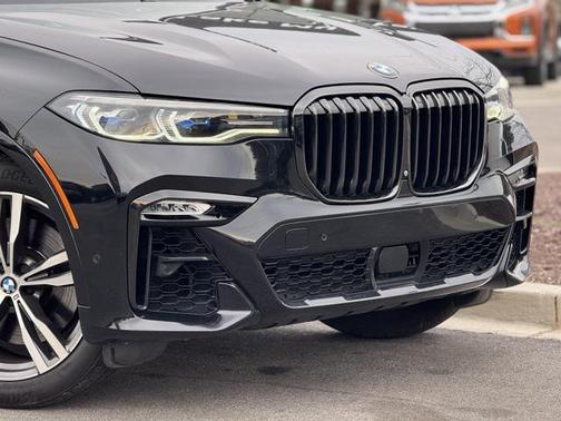 2020 BMW X7 M50i