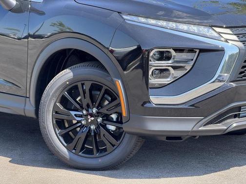 2025 Mitsubishi Eclipse Cross LE