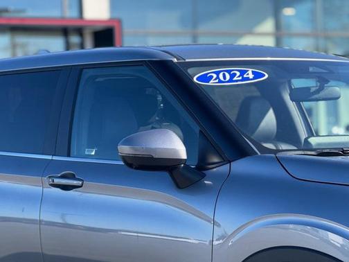 2024 Mitsubishi Outlander 